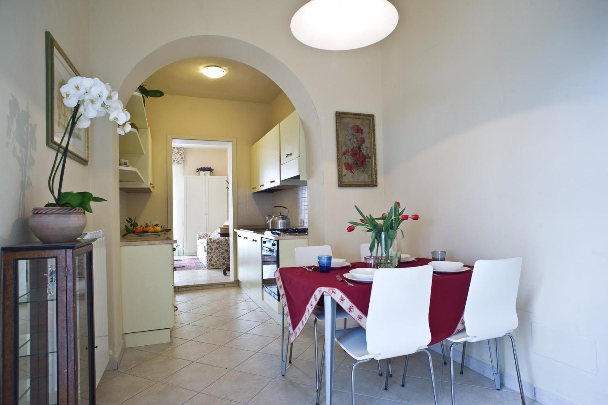 Cevoli Country Resort Lari Habitación foto